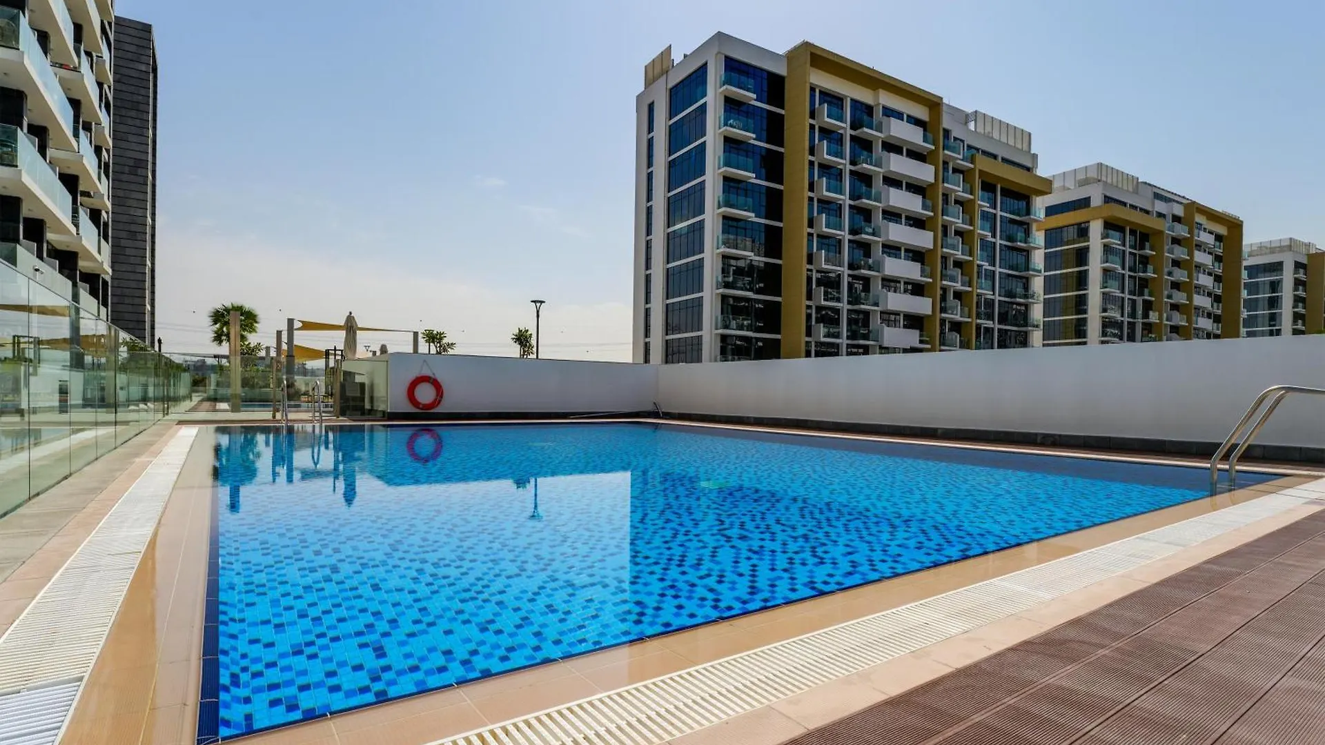 Apartment Unique Studio In Azizi Riviera,City & Pool View Dubai
